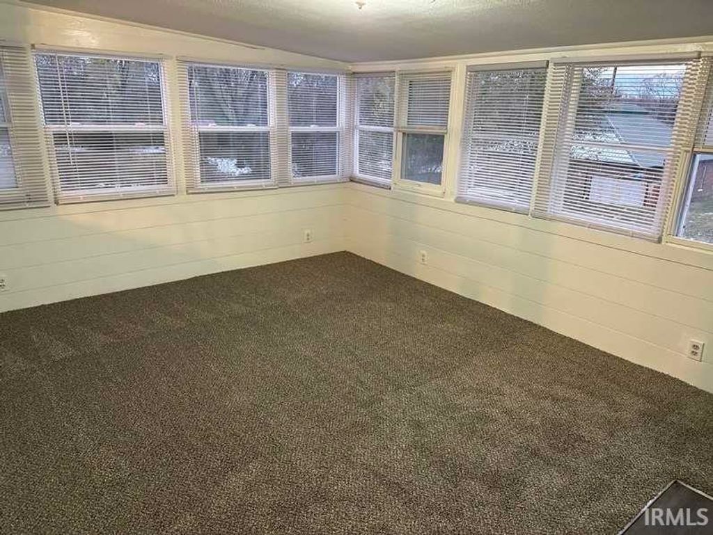 Photo of 400 E 8th Street, Veedersburg, IN 47987 (MLS # 202545674)