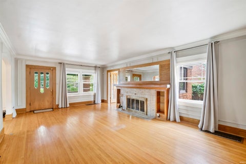 Tiny photo for 1307 Kensington Boulevard, Fort Wayne, IN 46805 (MLS # 202639860)