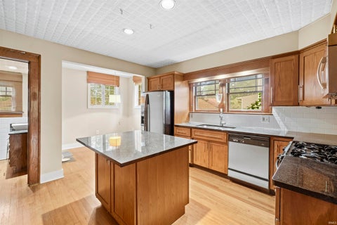 Tiny photo for 1307 Kensington Boulevard, Fort Wayne, IN 46805 (MLS # 202639860)