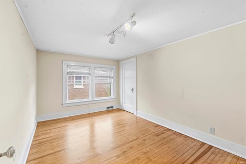 Tiny photo for 1307 Kensington Boulevard, Fort Wayne, IN 46805 (MLS # 202639860)