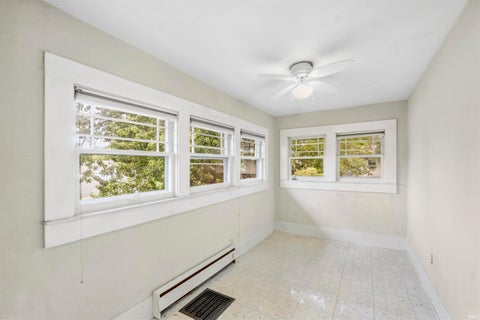 Tiny photo for 1307 Kensington Boulevard, Fort Wayne, IN 46805 (MLS # 202639860)