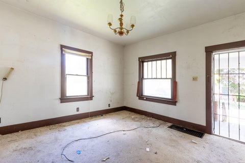 Tiny photo for 3525 S Harrison Street, Fort Wayne, IN 46807 (MLS # 202625452)