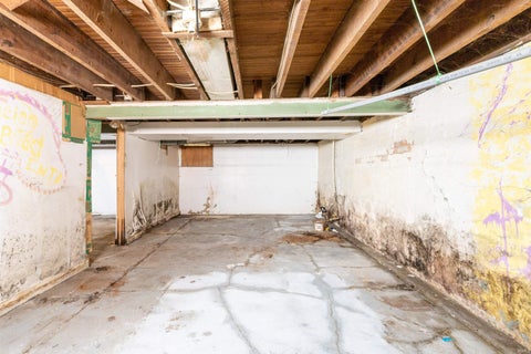 Tiny photo for 3525 S Harrison Street, Fort Wayne, IN 46807 (MLS # 202625452)