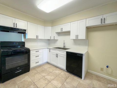 Tiny photo for 1213 MAPLEWOOD Drive, Kokomo, IN 46902 (MLS # 202600164)