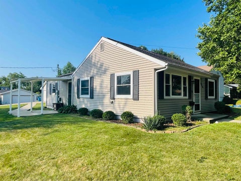 Photo of 614 E Randolph Street, Angola, IN 46703 (MLS # 202634243)