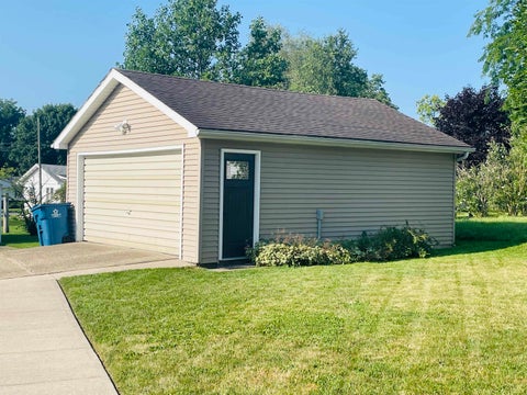 Tiny photo for 614 E Randolph Street, Angola, IN 46703 (MLS # 202634243)