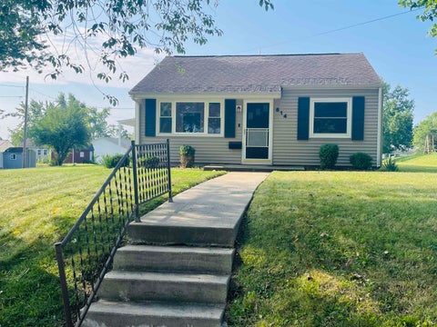 Tiny photo for 614 E Randolph Street, Angola, IN 46703 (MLS # 202634243)