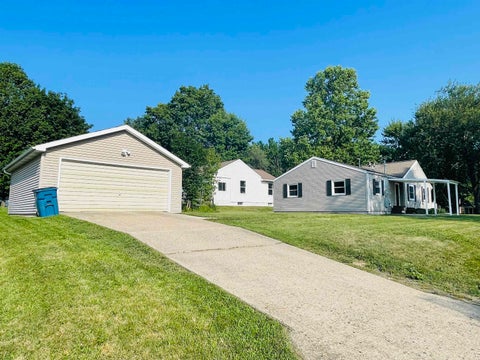 Tiny photo for 614 E Randolph Street, Angola, IN 46703 (MLS # 202634243)