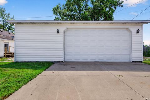 Tiny photo for 1723 N Courtland Avenue, Kokomo, IN 46901 (MLS # 202535401)