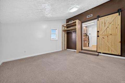 Tiny photo for 1723 N Courtland Avenue, Kokomo, IN 46901 (MLS # 202535401)