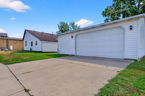 Tiny photo for 1723 N Courtland Avenue, Kokomo, IN 46901 (MLS # 202535401)
