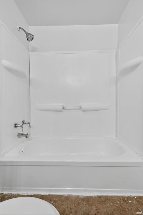 Tiny photo for 1723 N Courtland Avenue, Kokomo, IN 46901 (MLS # 202535401)