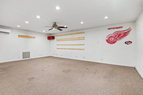Tiny photo for 54218 N Ironwood Road, South Bend, IN 46635 (MLS # 202637269)