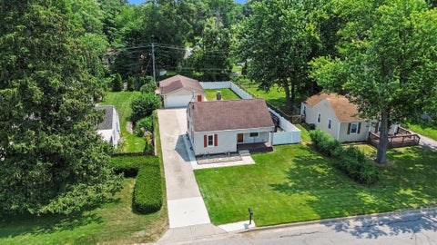 Tiny photo for 54218 N Ironwood Road, South Bend, IN 46635 (MLS # 202637269)