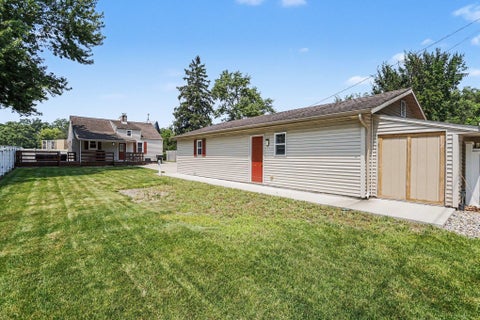 Tiny photo for 54218 N Ironwood Road, South Bend, IN 46635 (MLS # 202637269)