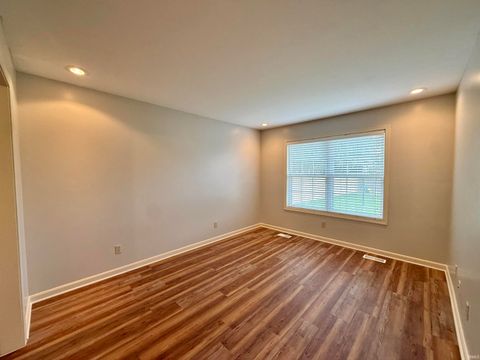 Tiny photo for 9140 Southport Drive, Evansville, IN 47711 (MLS # 202607264)