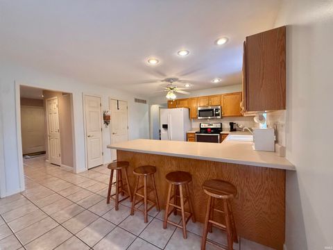Tiny photo for 9140 Southport Drive, Evansville, IN 47711 (MLS # 202607264)