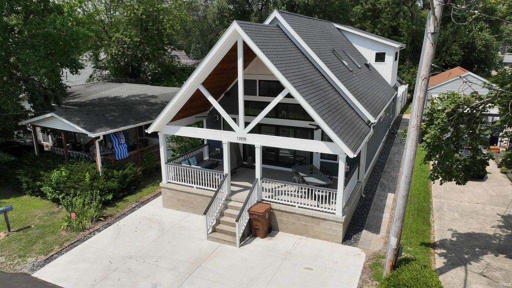 Photo of 11979 W Freeman Lane, Monticello, IN 47960 (MLS # 202609489)