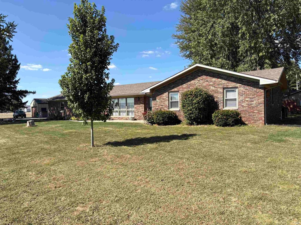 Photo of 3032 W 200 North, Kokomo, IN 46901 (MLS # 202539103)