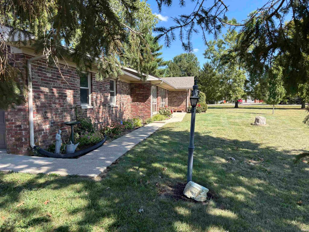 Photo of 3032 W 200 North, Kokomo, IN 46901 (MLS # 202539103)