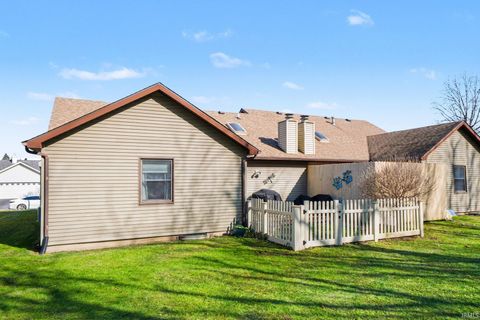 Tiny photo for 1021 Wheatstone Drive, Mishawaka, IN 46544 (MLS # 202605388)