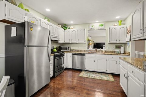 Tiny photo for 1021 Wheatstone Drive, Mishawaka, IN 46544 (MLS # 202605388)