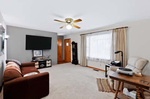 Tiny photo for 10328 W 100 N Road, Kokomo, IN 46901 (MLS # 202631345)