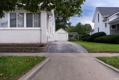 Tiny photo for 215 S Main Street, Monticello, IN 47960 (MLS # 202640834)