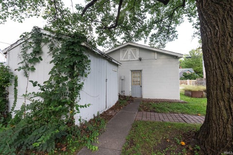 Tiny photo for 215 S Main Street, Monticello, IN 47960 (MLS # 202640834)