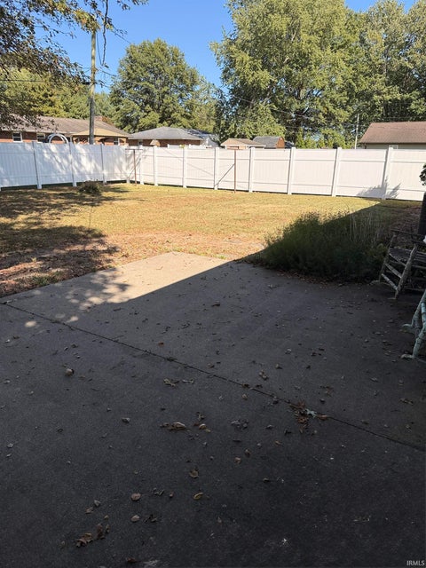 Tiny photo for 841 Hochgesang Avenue, Jasper, IN 47546 (MLS # 202642102)