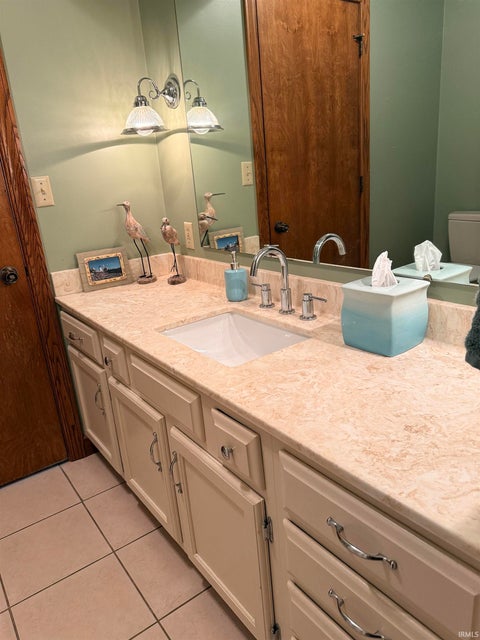 Tiny photo for 841 Hochgesang Avenue, Jasper, IN 47546 (MLS # 202642102)