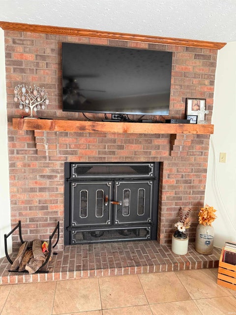 Tiny photo for 841 Hochgesang Avenue, Jasper, IN 47546 (MLS # 202642102)