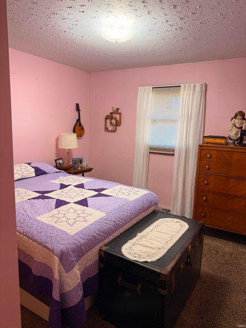 Tiny photo for 841 Hochgesang Avenue, Jasper, IN 47546 (MLS # 202642102)