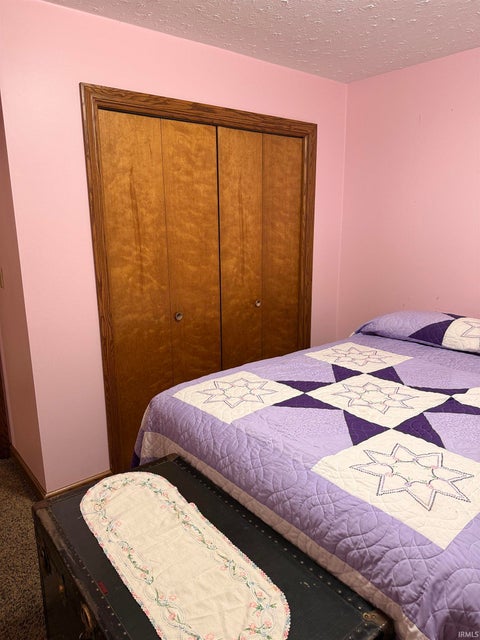 Tiny photo for 841 Hochgesang Avenue, Jasper, IN 47546 (MLS # 202642102)
