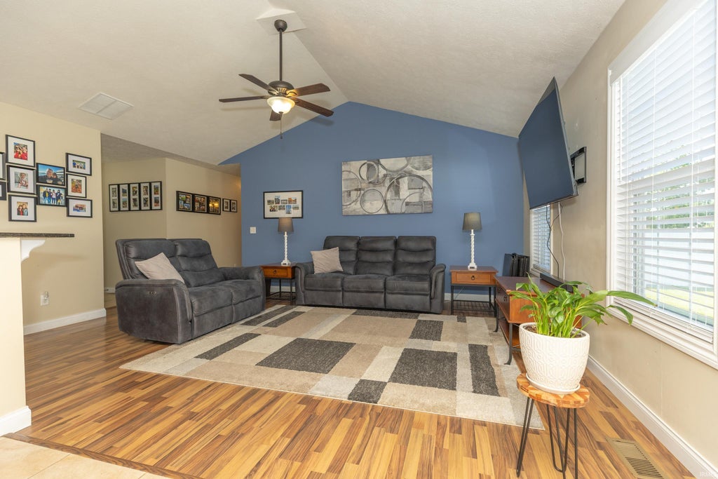 Photo of 9130 Wynnfield Drive, Evansville, IN 47725 (MLS # 202631938)