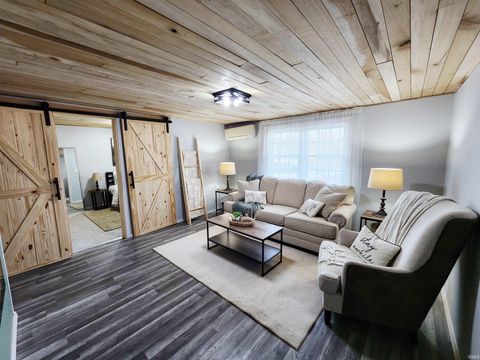 Tiny photo for 105 W 15th Street, Winamac, IN 46996 (MLS # 202609344)