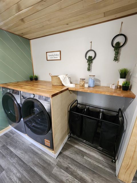 Tiny photo for 105 W 15th Street, Winamac, IN 46996 (MLS # 202609344)