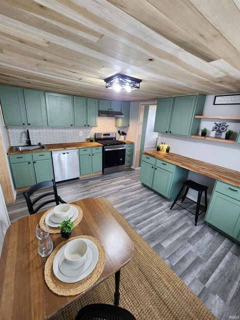 Tiny photo for 105 W 15th Street, Winamac, IN 46996 (MLS # 202609344)