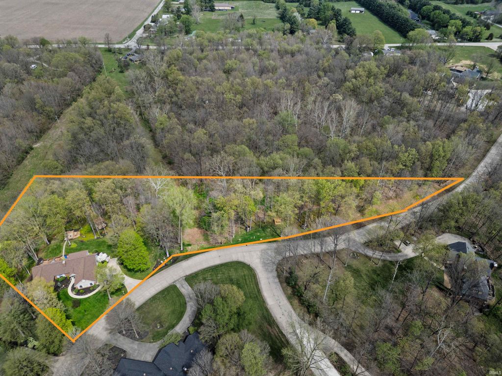 Photo of 1422 Castle Drive, Lafayette, IN 47905 (MLS # 202613989)