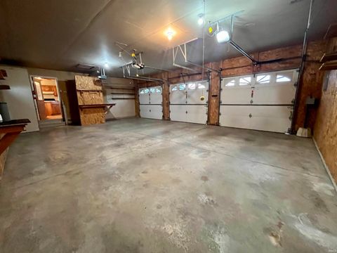 Tiny photo for 273 S 900 E, Marion, IN 46953 (MLS # 202622471)