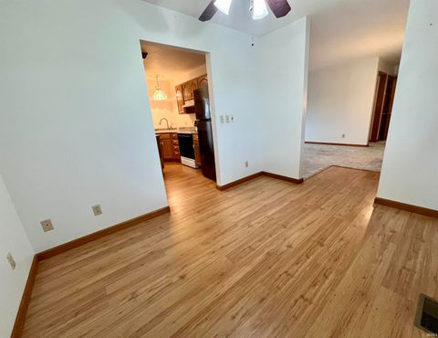 Tiny photo for 273 S 900 E, Marion, IN 46953 (MLS # 202622471)