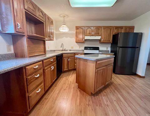 Tiny photo for 273 S 900 E, Marion, IN 46953 (MLS # 202622471)