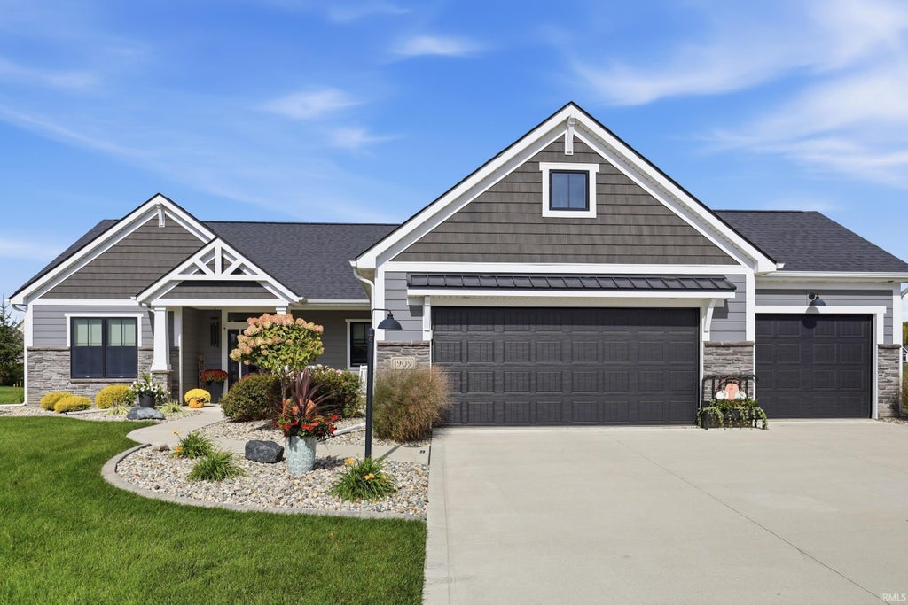 Photo of 1909 Fairway Drive, Auburn, IN 46706 (MLS # 202641850)