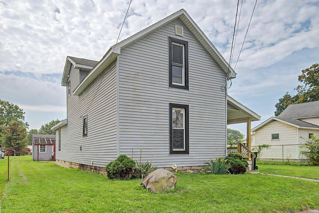 Photo of 1523 Sabine Street, Huntington, IN 46750 (MLS # 202628195)