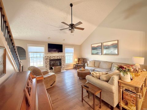 Tiny photo for 210 E Pine Avenue, West Lafayette, IN 47906 (MLS # 202609470)