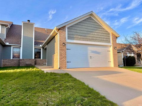 Photo of 210 E Pine Avenue, West Lafayette, IN 47906 (MLS # 202609470)