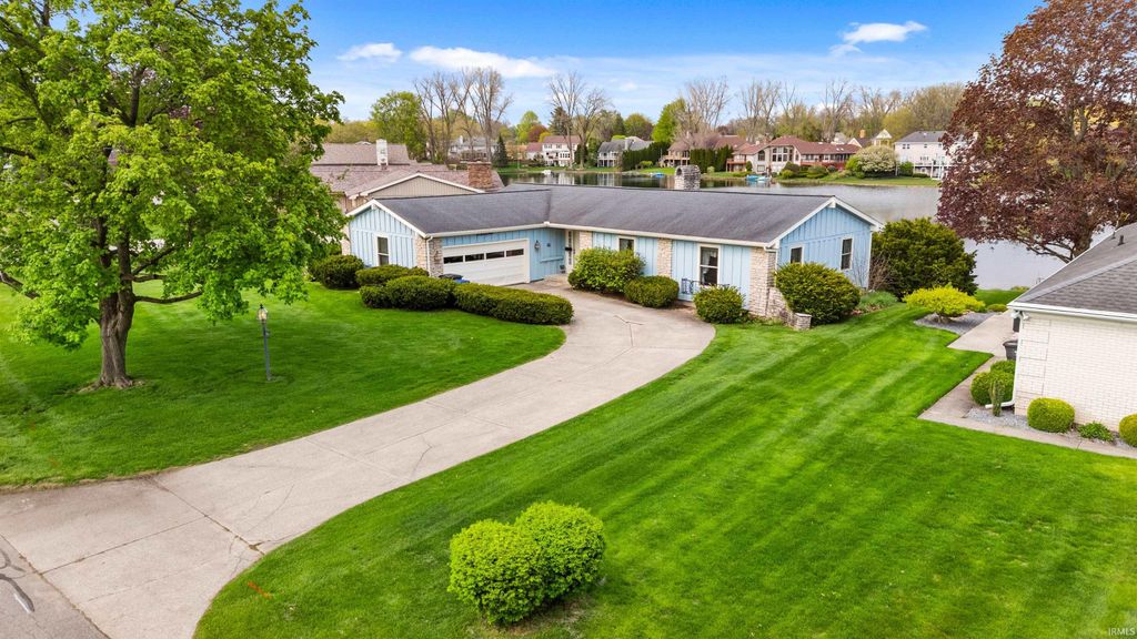 Photo of 1604 W East Lake Drive, Elkhart, IN 46514 (MLS # 202614603)