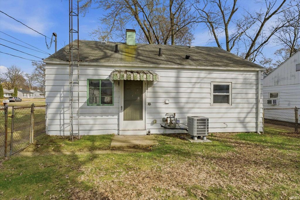 Photo of 3623 Carroll Street, South Bend, IN 46614 (MLS # 202607530)