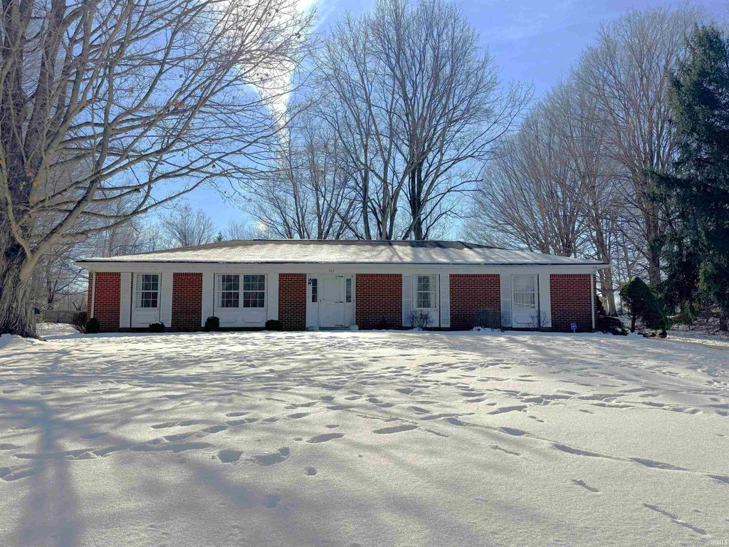 Photo of 167 E 150 S, Crawfordsville, IN 47933 (MLS # 202604425)