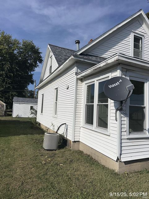 Tiny photo for 68 E Washington Avenue, Peru, IN 46970 (MLS # 202537322)